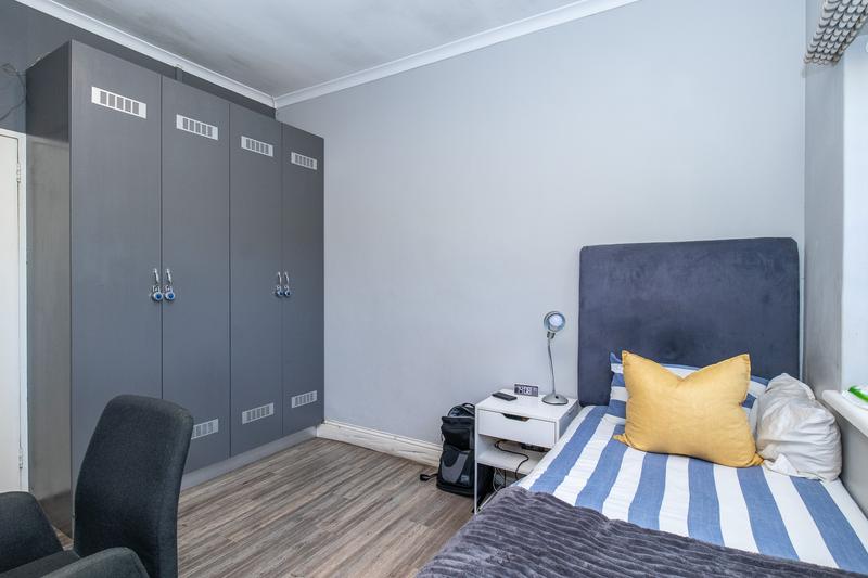 4 Bedroom Property for Sale in Constantia Western Cape